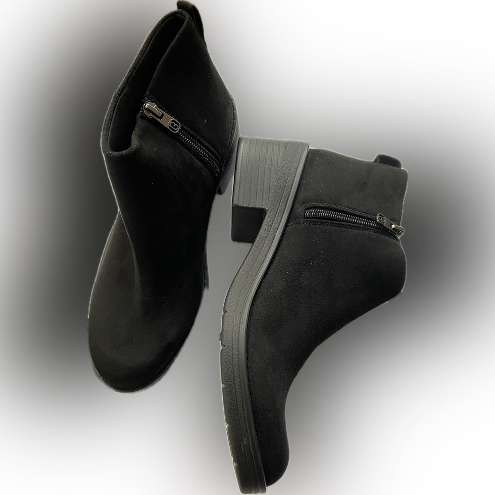 Bzees women’s black washable bootie size 8 M